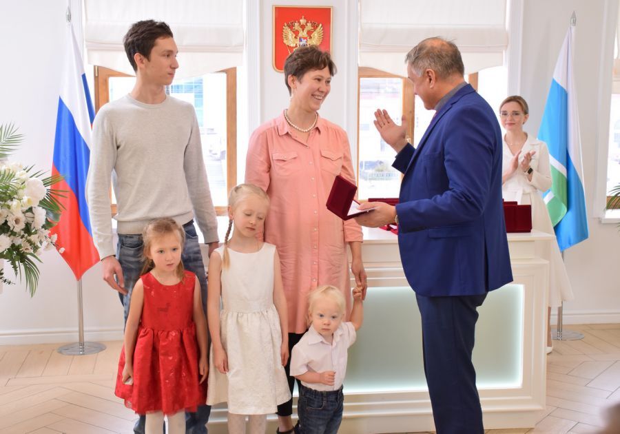 92e756426dec8f316395f3ef377f182c 900x 