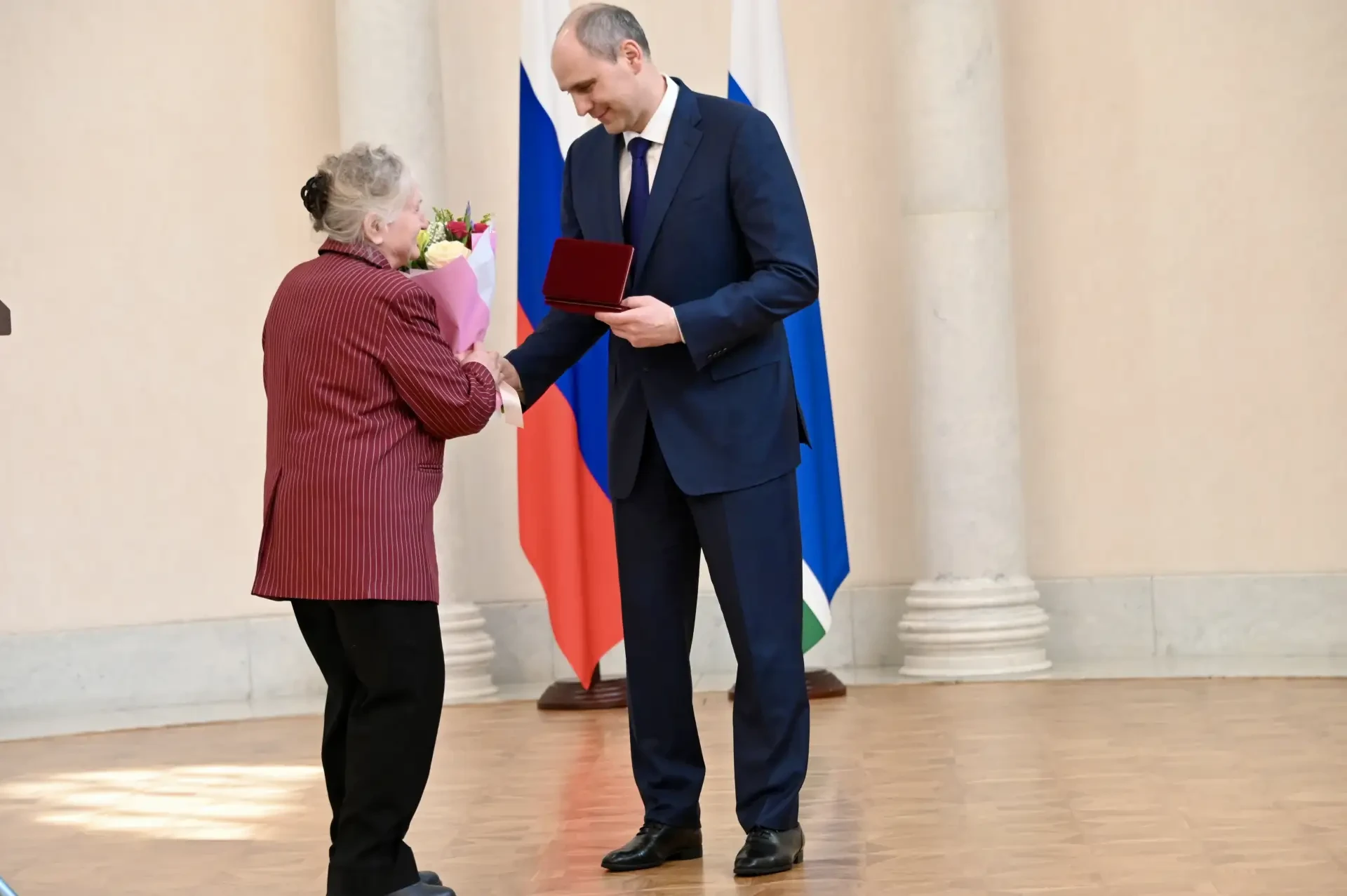 ef2892b9 5586 4397 8196 e52af3a6730b